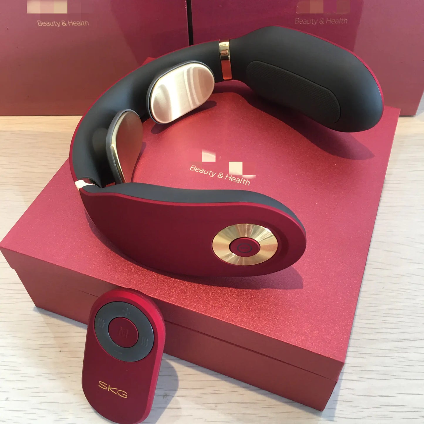 Premium Neck Massager ✨ Say Goodbye to Neck Pain: Meet Your New Best Friend for Instant Relief!